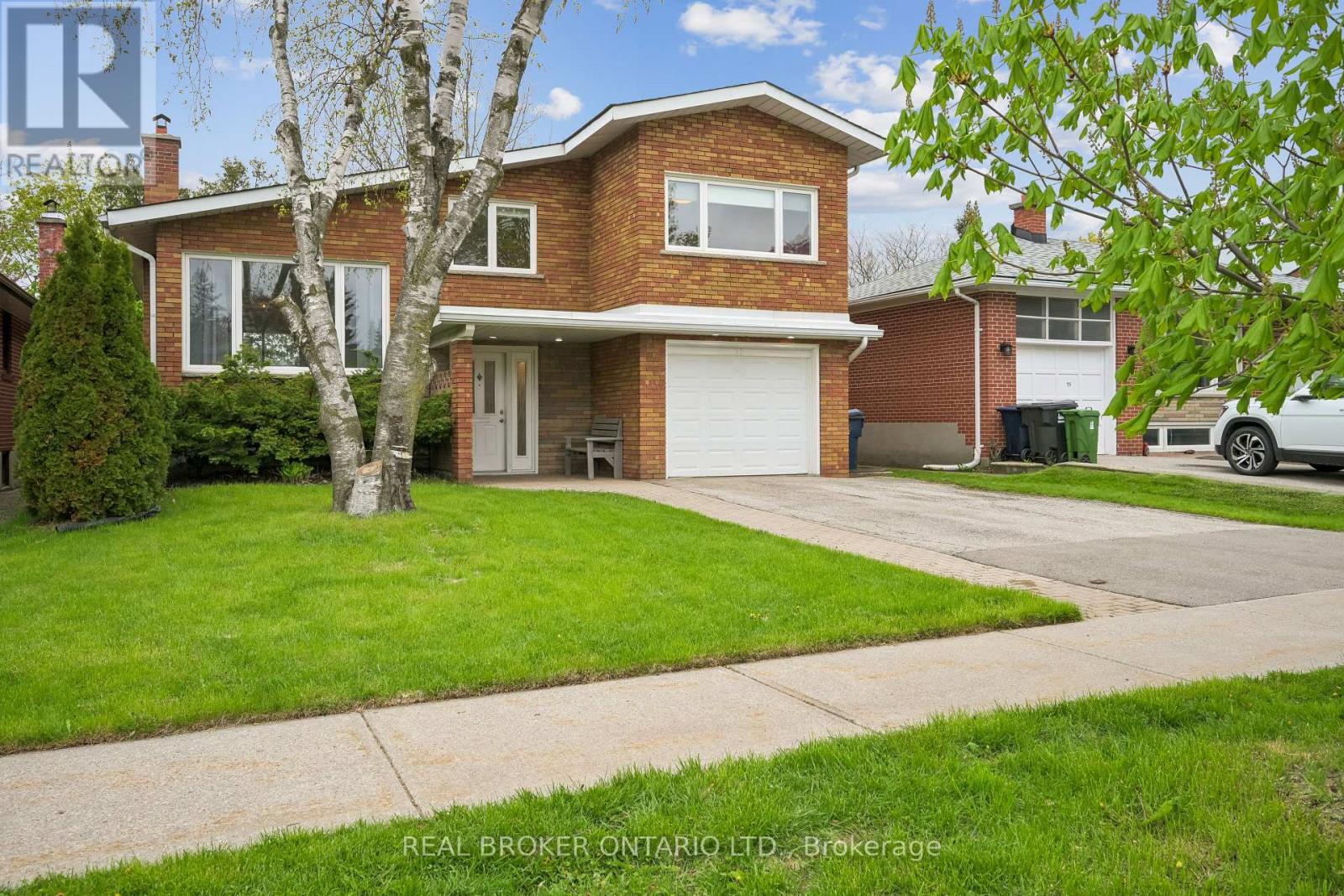 77 Norgrove Crescent, Toronto, Ontario  M9P 3C7 - Photo 32 - W13134042