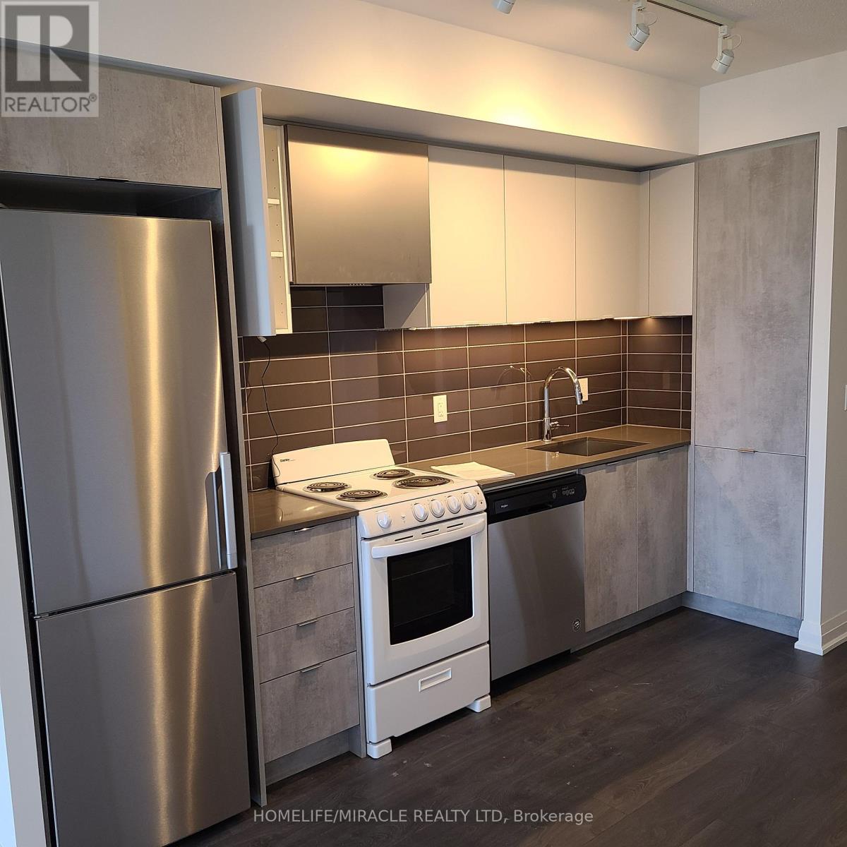 2406 - 30 Gibbs Road E, Toronto, Ontario  M9B 0E4 - Photo 4 - W13134058