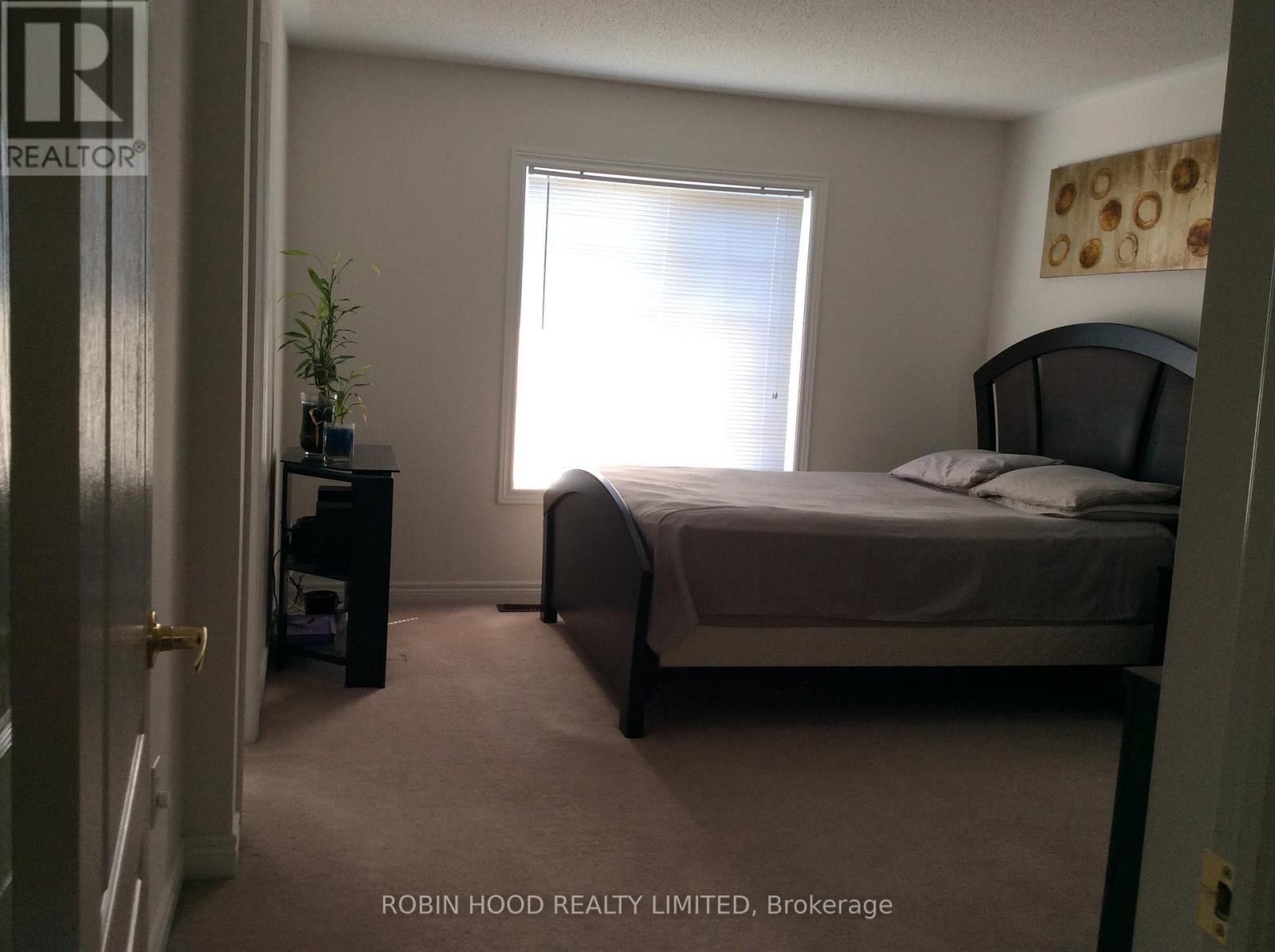 39 Palm Tree Road, Brampton, Ontario  L6V 4N5 - Photo 5 - W13134094