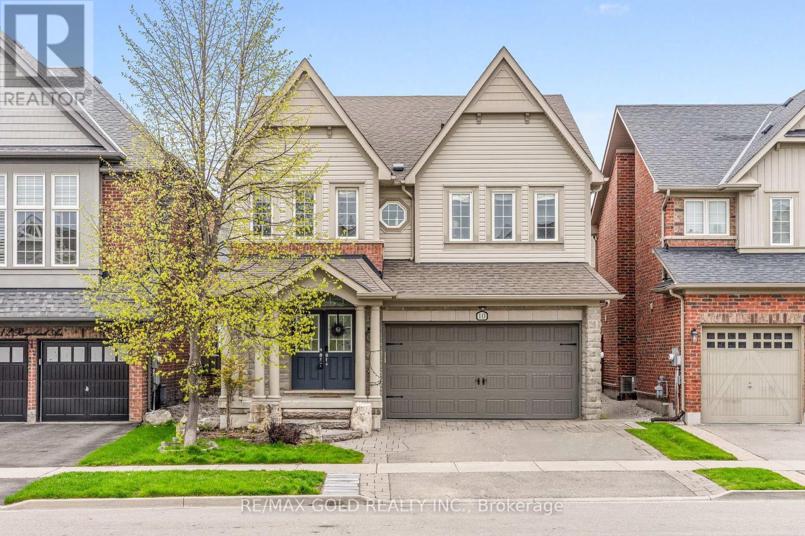 10 Rougebank Avenue, Caledon, Ontario  L7C 3V1 - Photo 1 - W13134114
