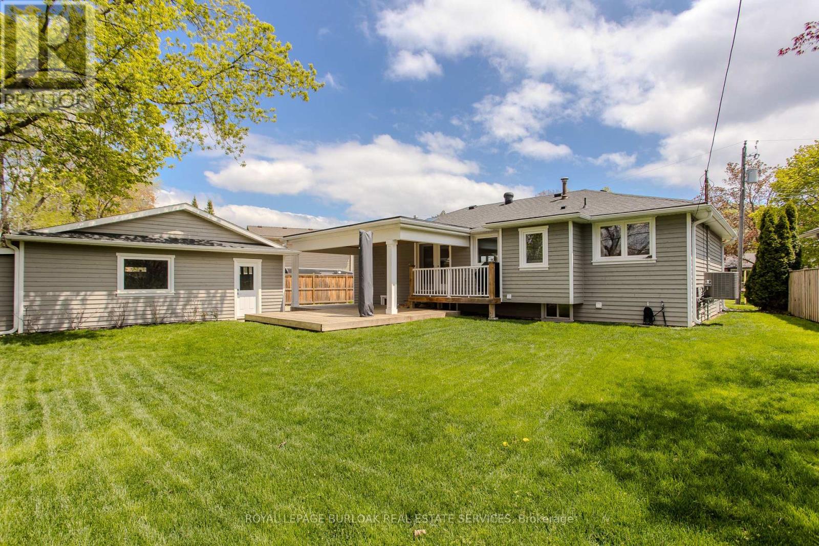 5411 Cornwall Crescent, Burlington, Ontario  L7L 3K2 - Photo 5 - W13134148