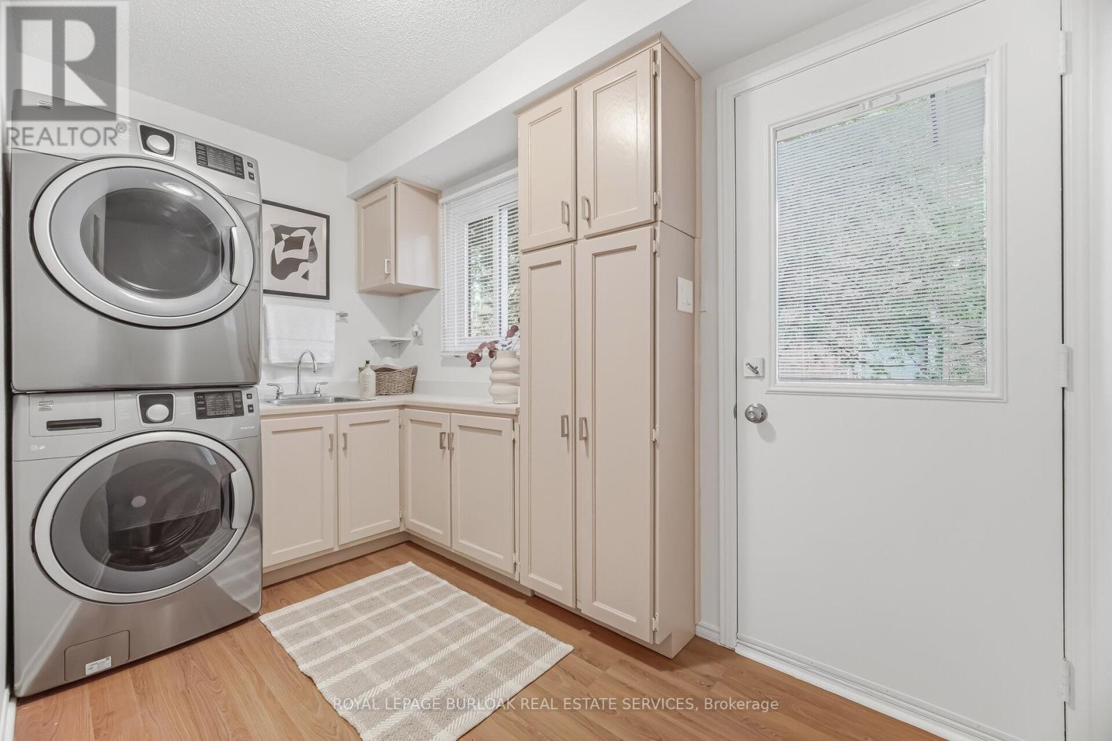 1004 Roxborough Drive, Oakville, Ontario  L6M 1E3 - Photo 21 - W13134200