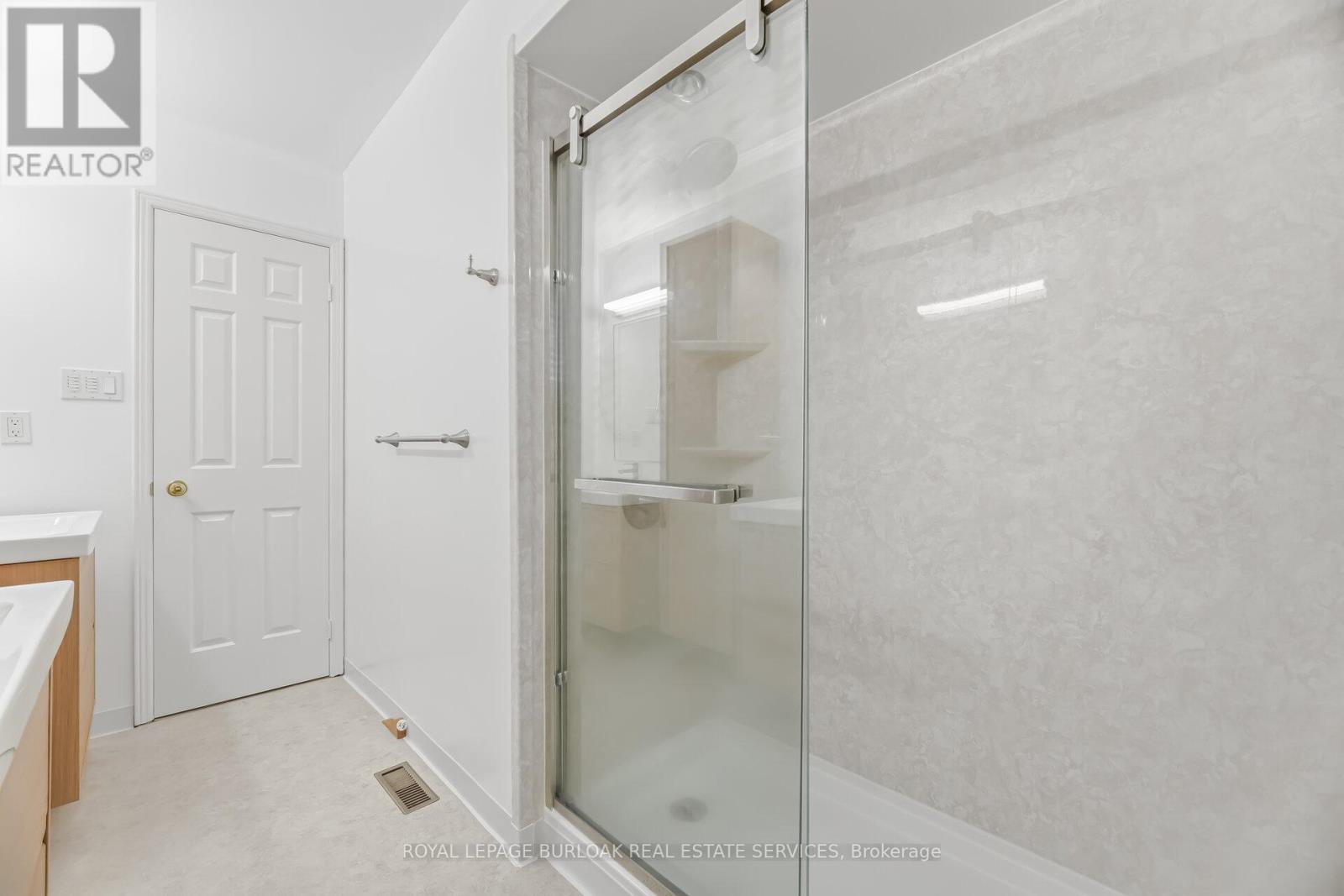 1004 Roxborough Drive, Oakville, Ontario  L6M 1E3 - Photo 33 - W13134200