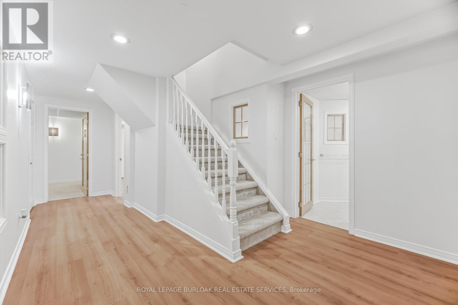 1004 Roxborough Drive, Oakville, Ontario  L6M 1E3 - Photo 34 - W13134200