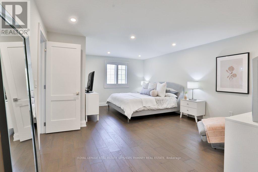 6 Iroquois Avenue, Mississauga, Ontario  L5G 1M6 - Photo 14 - W13134252