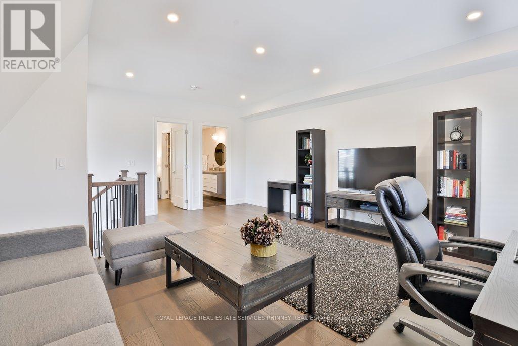 6 Iroquois Avenue, Mississauga, Ontario  L5G 1M6 - Photo 25 - W13134252