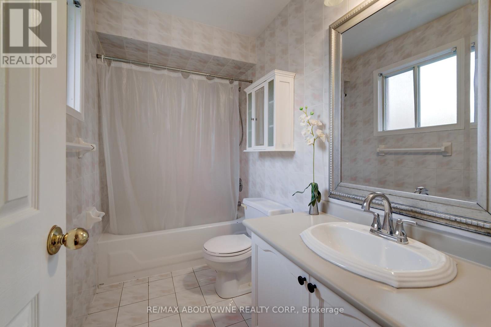 1154 Glen Valley Road, Oakville, Ontario  L6M 3K6 - Photo 19 - W13134310