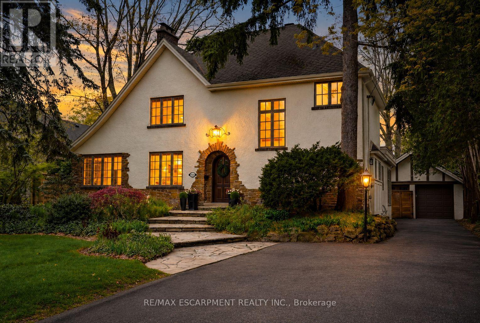 3081 BALMORAL AVENUE, Burlington, Ontario