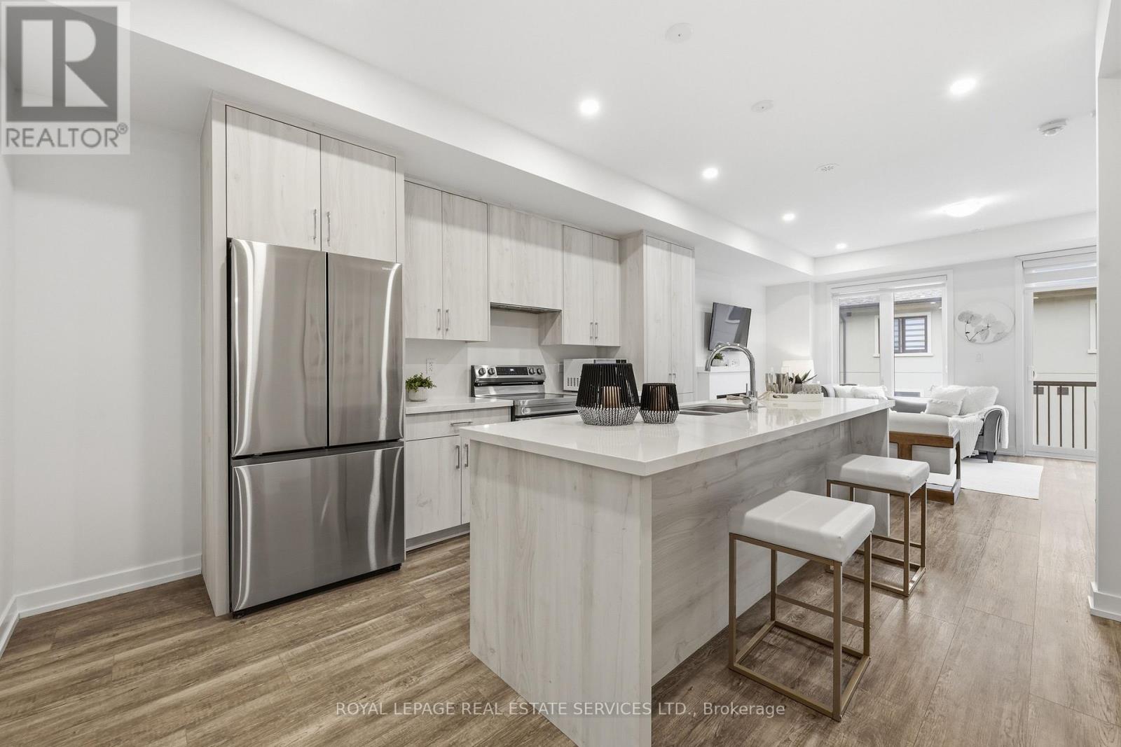 1340 Kaniv Street, Oakville, Ontario  L6M 5R3 - Photo 1 - W13134384