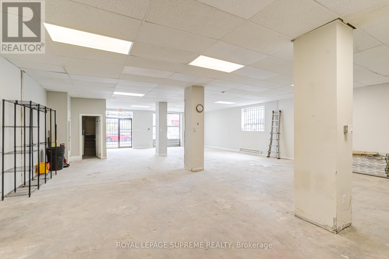 5 - 2696 St Clair Avenue W, Toronto, Ontario M6N 1M2 - Photo 17 - W13134398