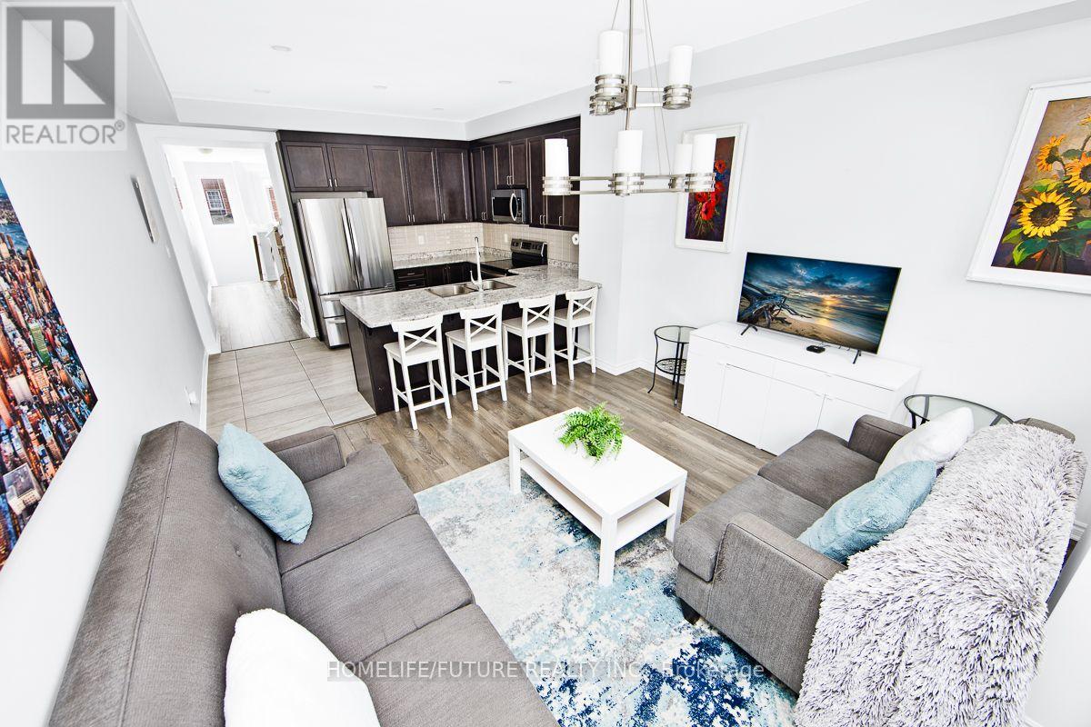 78 Jolly Way, Toronto, Ontario  M1P 0E2 - Photo 8 - E13013404