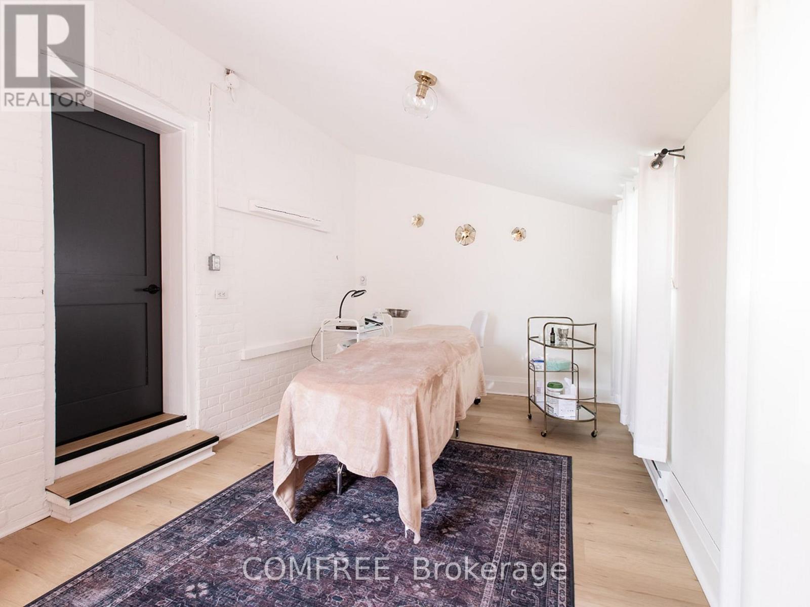 64 Hume Street, Collingwood, Ontario  L9Y 1V4 - Photo 3 - S13129574
