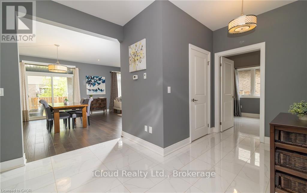9305 Eagle Ridge Drive, Niagara Falls, Ontario  L2H 0G4 - Photo 3 - X13134130