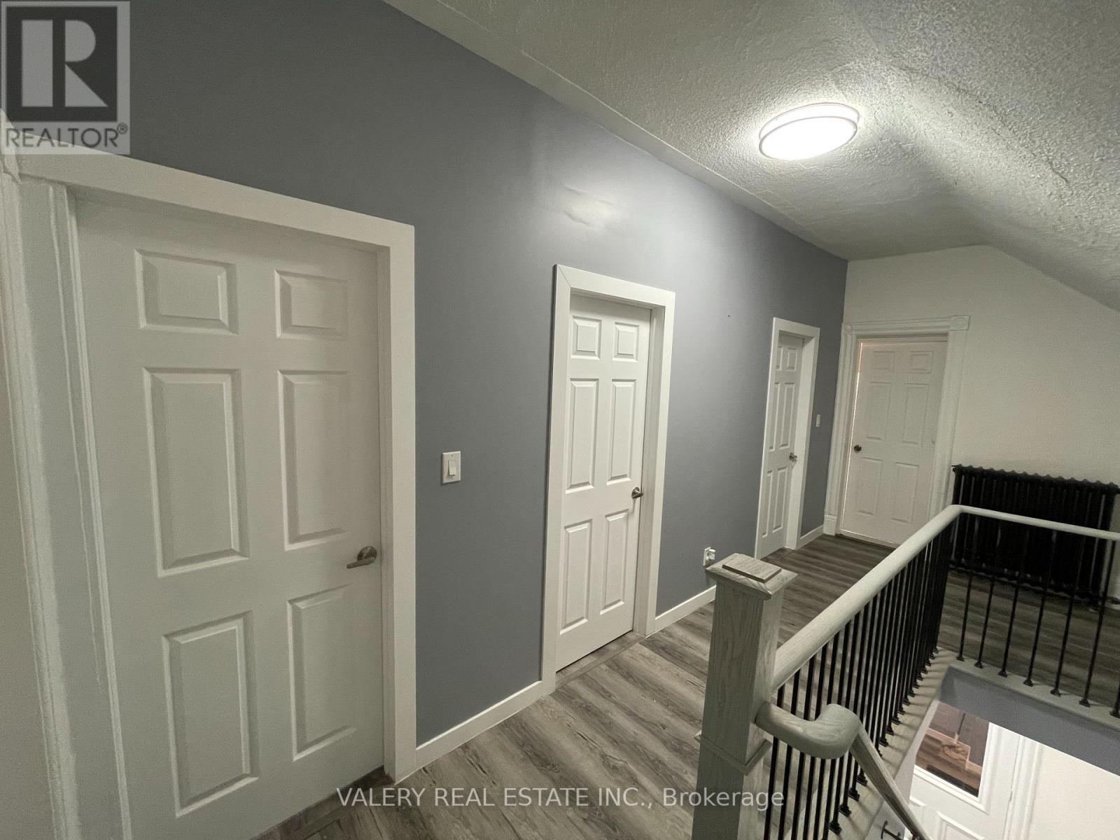 Main - 49 Madison Avenue N, Kitchener, Ontario  N2H 2Z5 - Photo 8 - X13134280