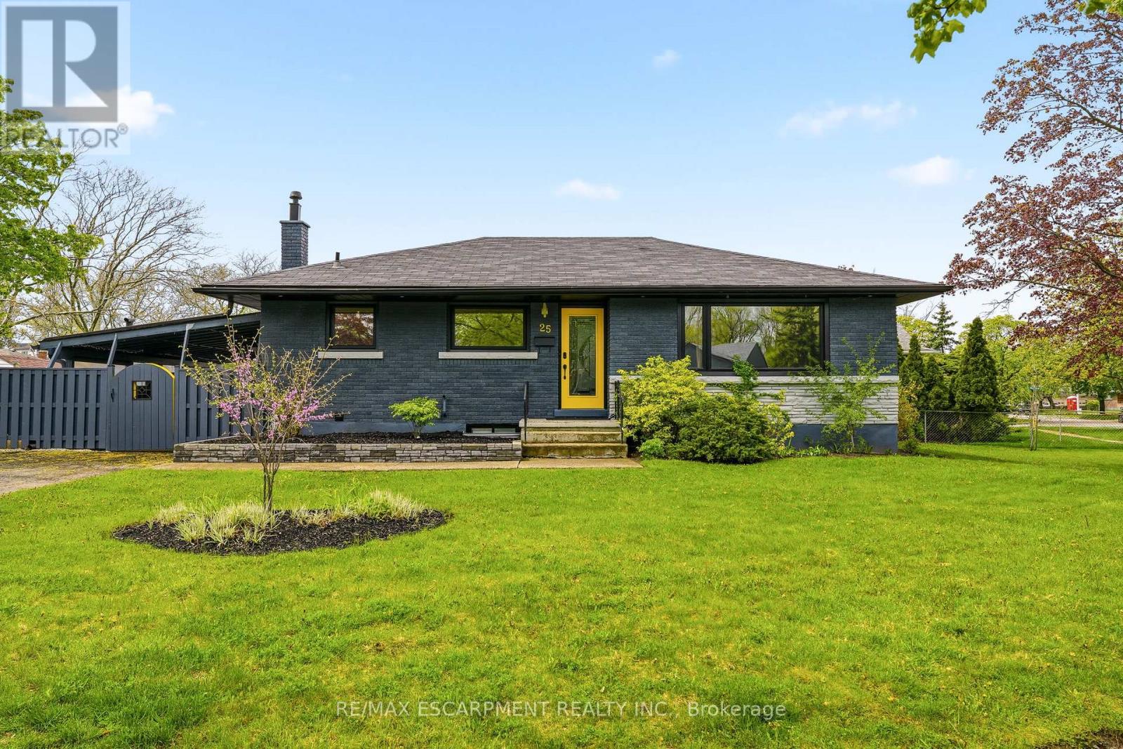 25 BRIARSDALE DRIVE, St. Catharines, Ontario