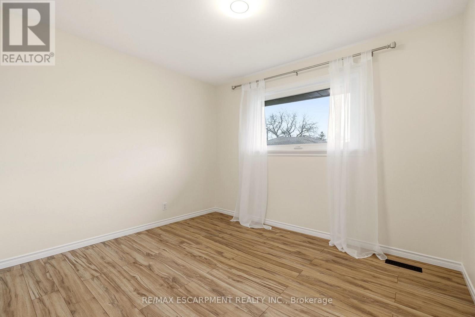 25 Briarsdale Drive, St. Catharines, Ontario  L2T 2Z4 - Photo 14 - X13134288