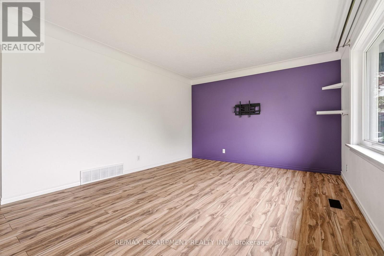 25 Briarsdale Drive, St. Catharines, Ontario  L2T 2Z4 - Photo 7 - X13134288