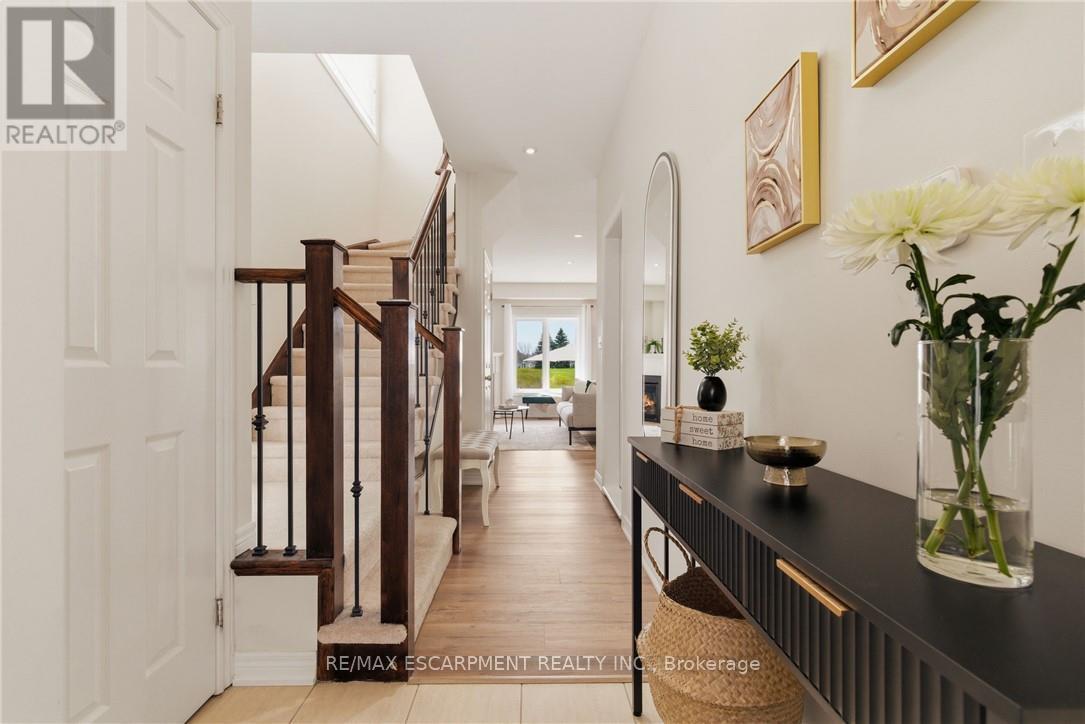 5 - 73 Medici Lane, Hamilton, Ontario  L9B 0H3 - Photo 4 - X13134316