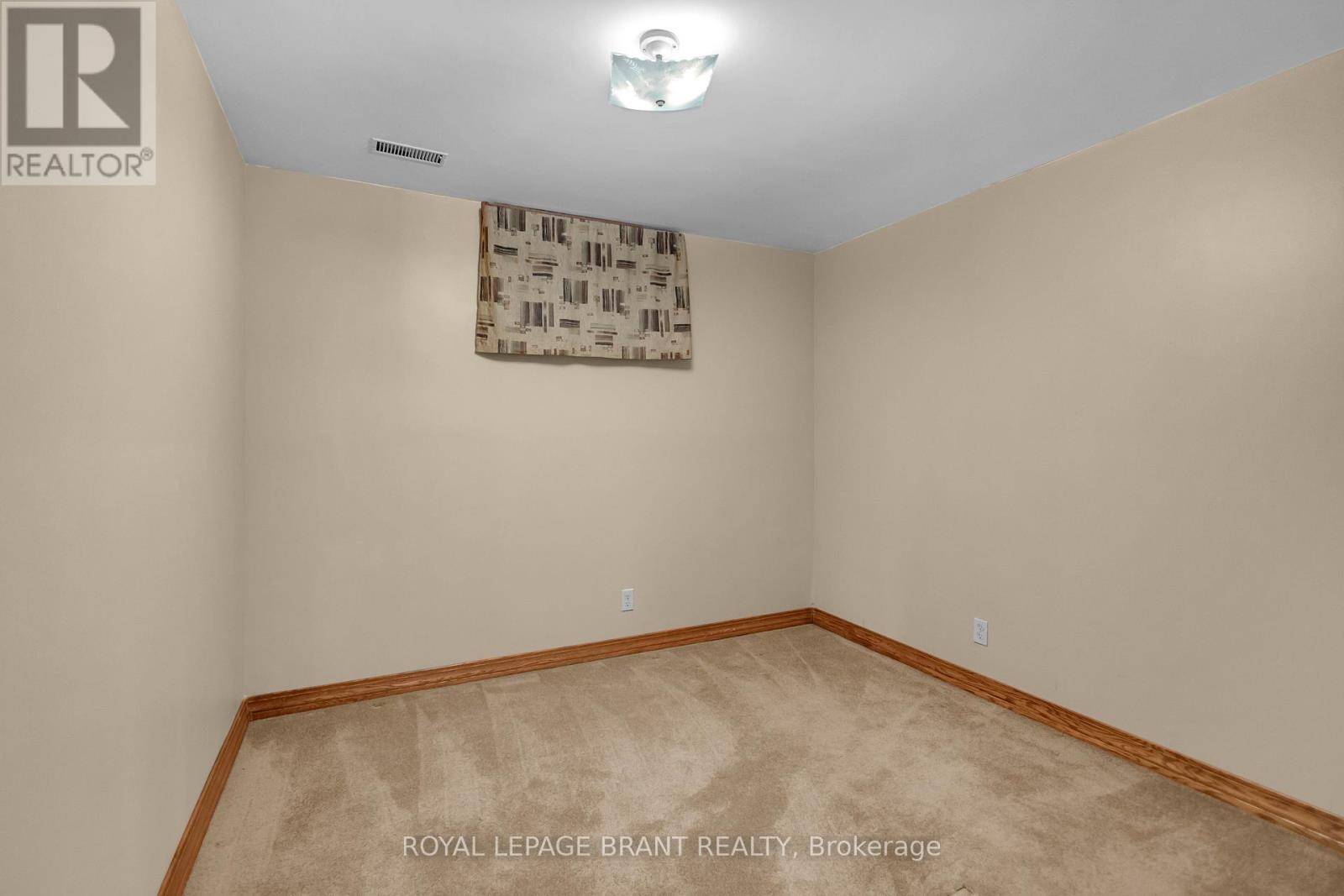 10 Burnside Drive, Brant, Ontario  N0B 1E0 - Photo 24 - X13134386