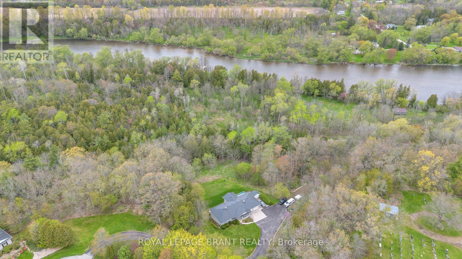 10 Burnside Drive, Brant, Ontario  N0B 1E0 - Photo 42 - X13134386