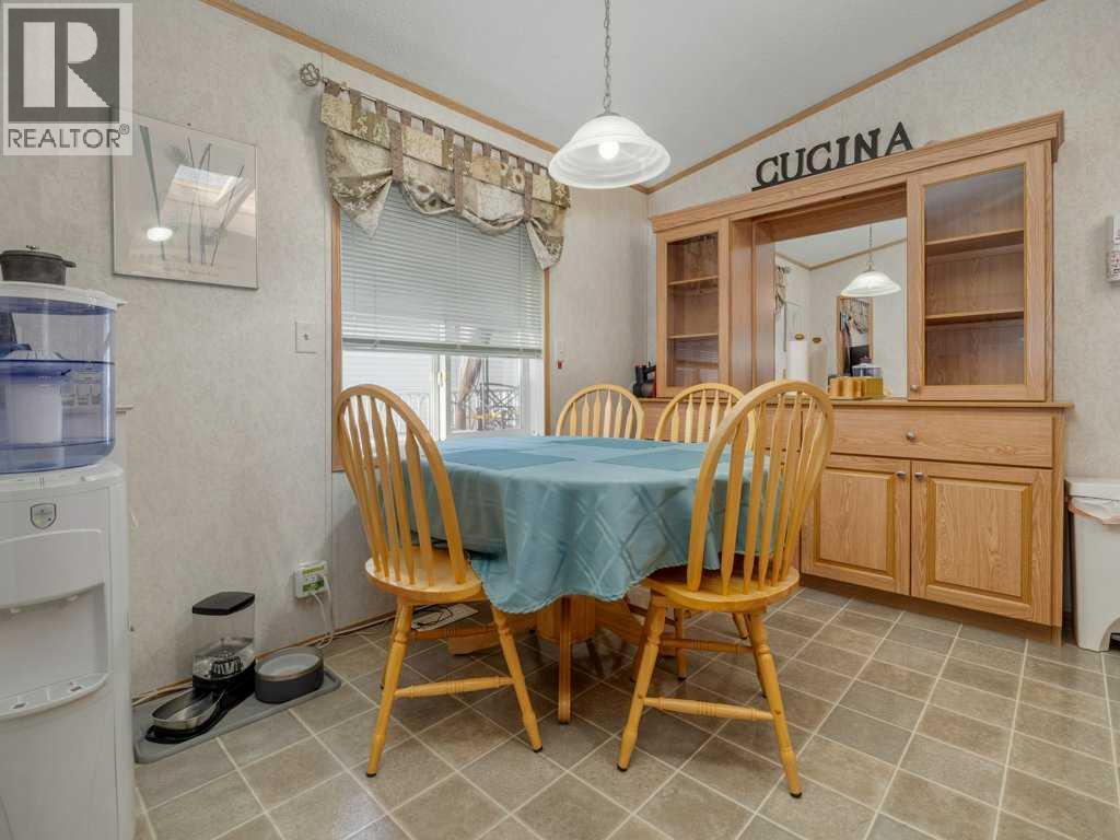206 Station Boulevard, Coaldale, Alberta  T1M 1P5 - Photo 17 - A2270594