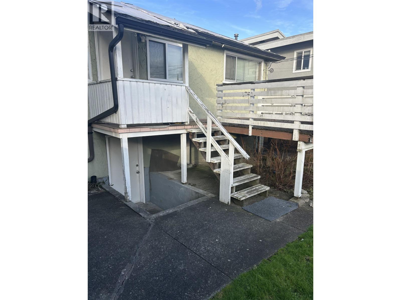 4386 Oxford Street, Burnaby, British Columbia  V5C 1E4 - Photo 5 - R3124138