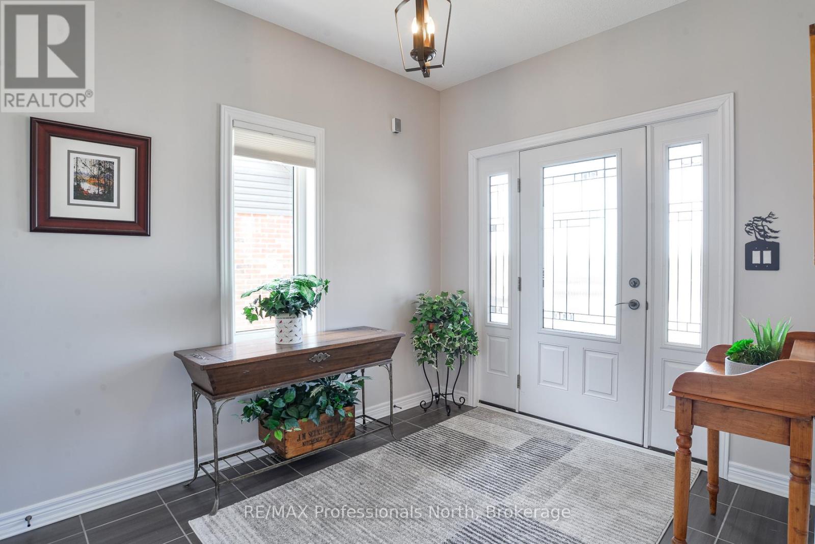 19 Selkirk Drive, Huntsville, Ontario  P1H 0C5 - Photo 5 - X13134504