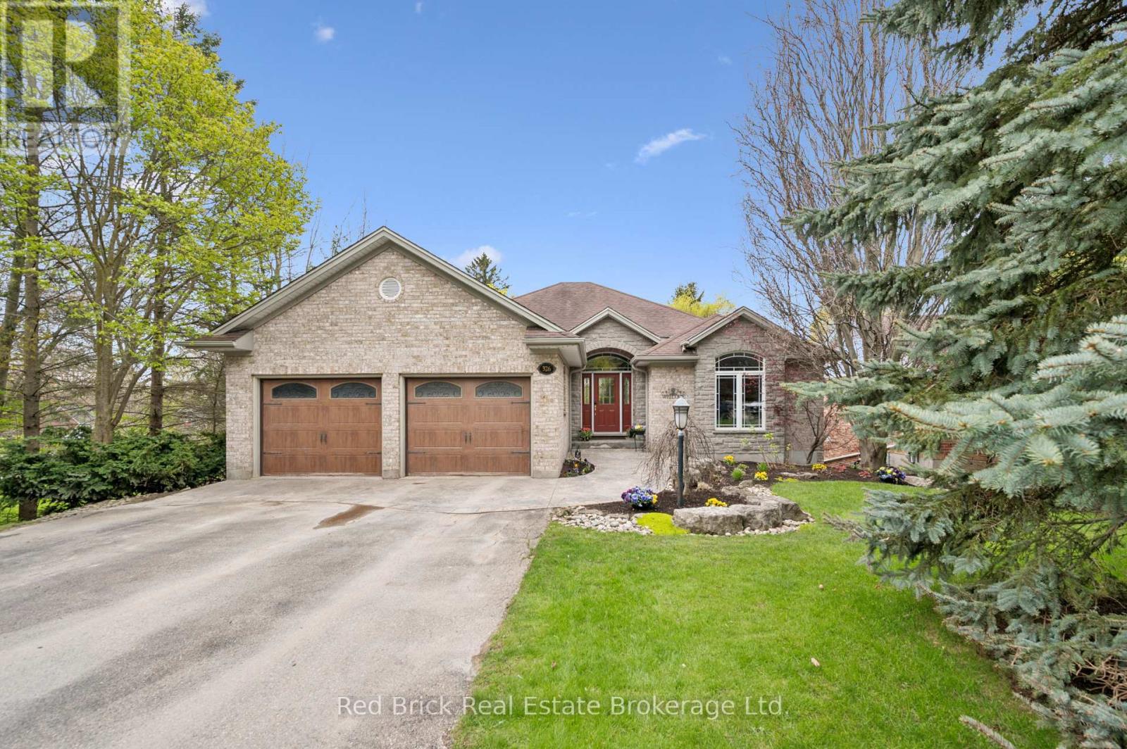 326 ERB STREET, Centre Wellington, Ontario