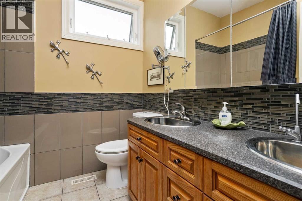 46275 Range Road 211, Rural Camrose County, Alberta  T4V 1X8 - Photo 21 - A2310365