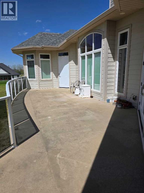 8 Grasslands Road, Rural Taber, Alberta  T1G 2C8 - Photo 18 - A2276318