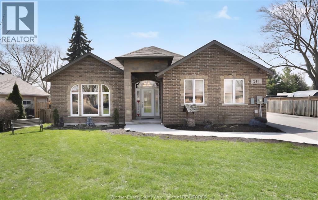 248 Notre Dame, Belle River, Ontario  N8L 1K8 - Photo 2 - 26009644
