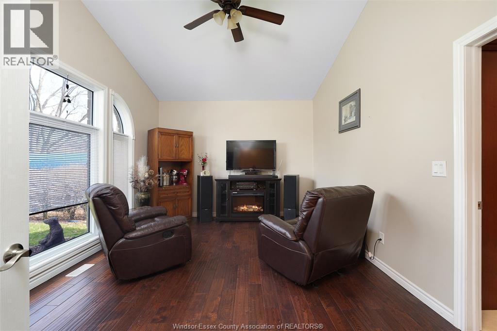 248 Notre Dame, Belle River, Ontario  N8L 1K8 - Photo 4 - 26009644
