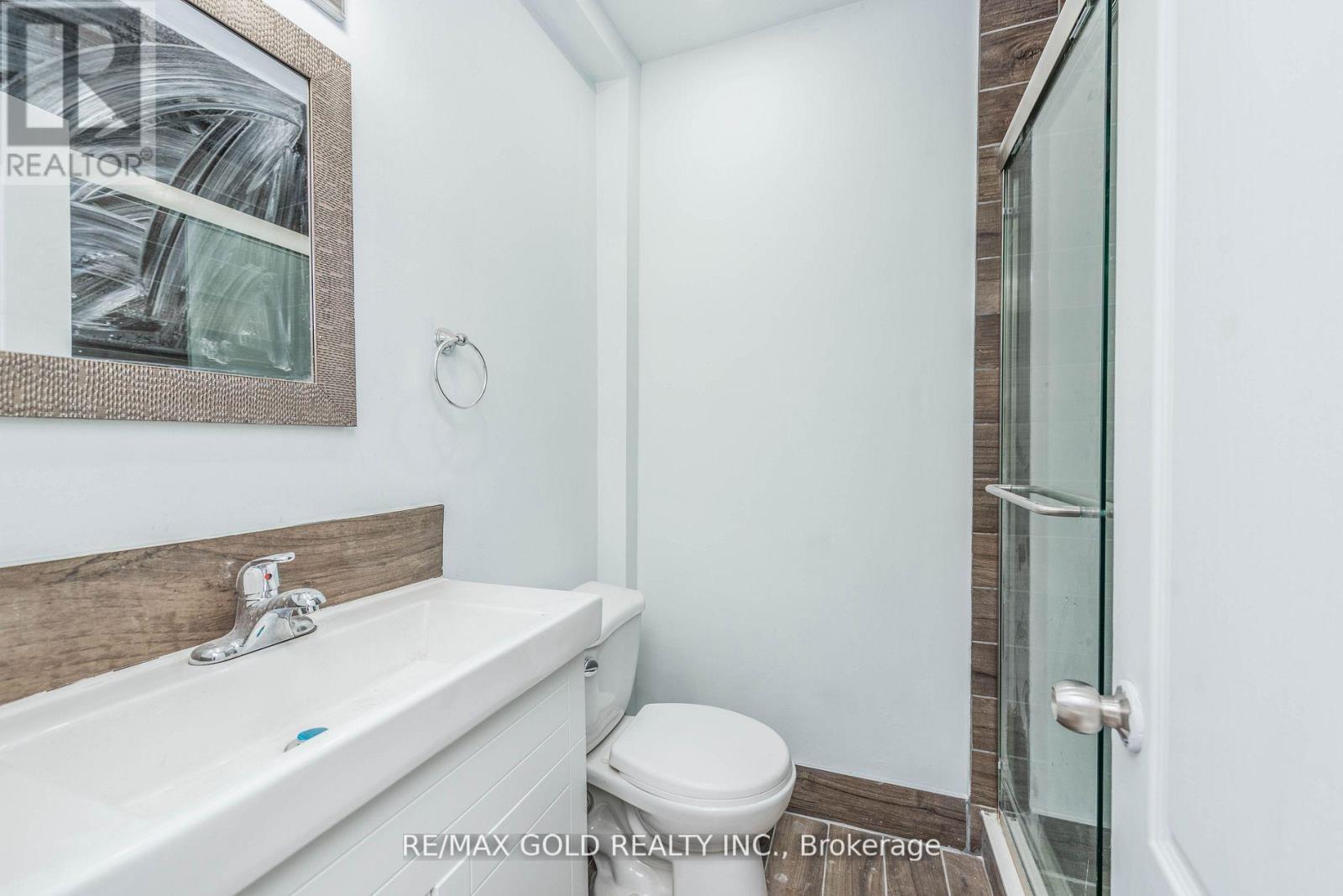 7064 - 7064 Airport Road, Mississauga, Ontario  L4T 2G8 - Photo 10 - W12842132