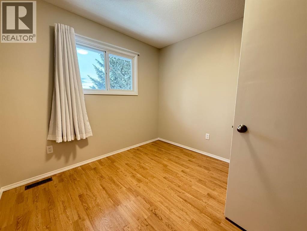 27, 441 Switzer Drive, Hinton, Alberta  T7V 1Z7 - Photo 16 - A2267409