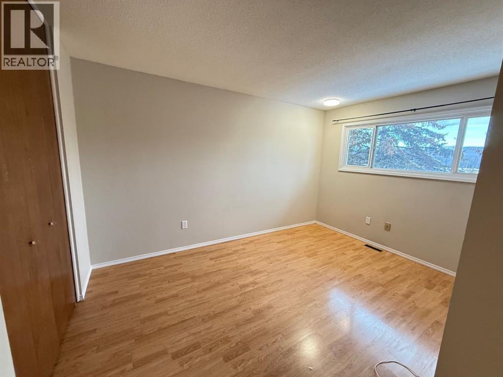 27, 441 Switzer Drive, Hinton, Alberta  T7V 1Z7 - Photo 14 - A2267409
