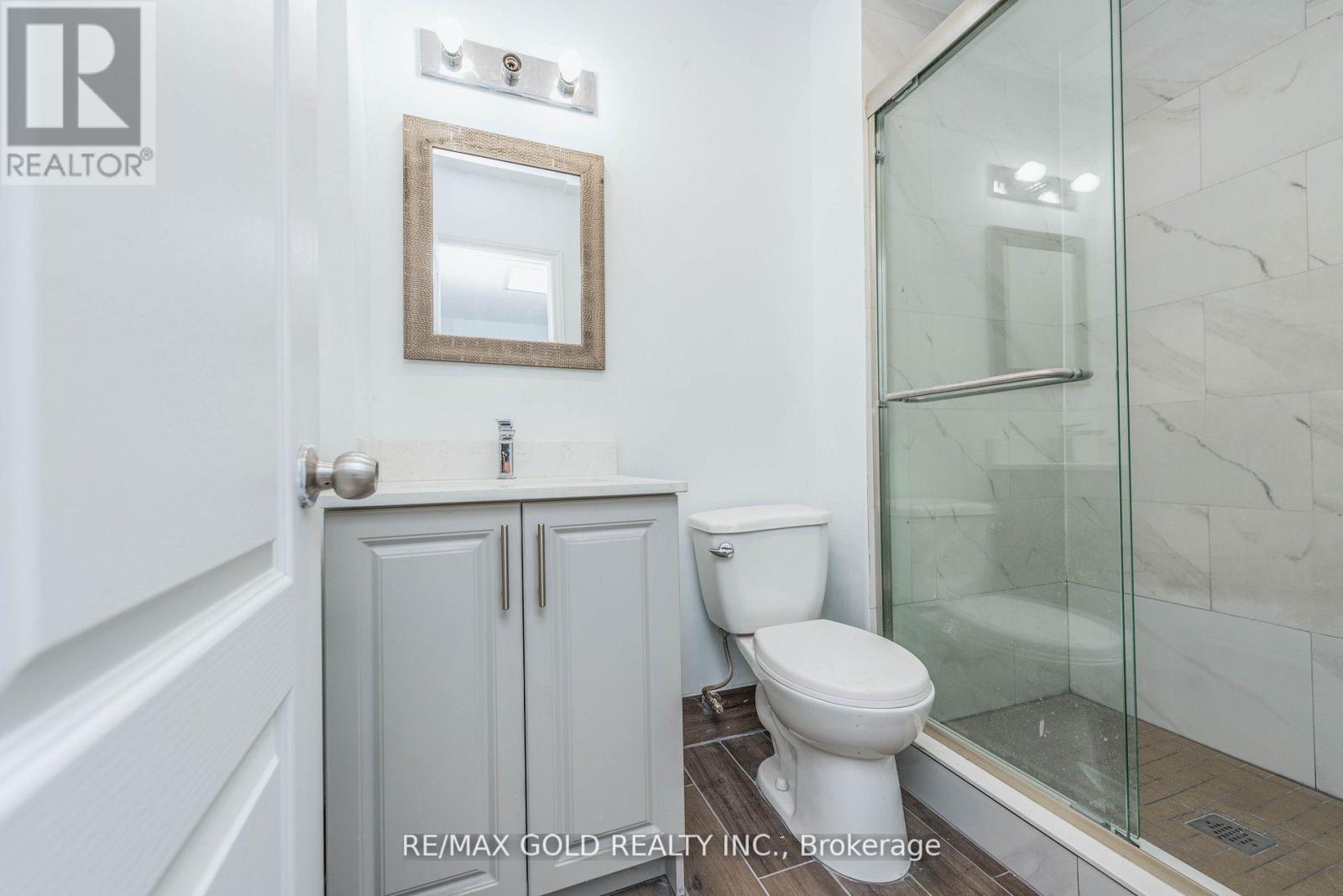 7064 - 7064 Airport Road, Mississauga, Ontario  L4T 2G8 - Photo 9 - W12842132