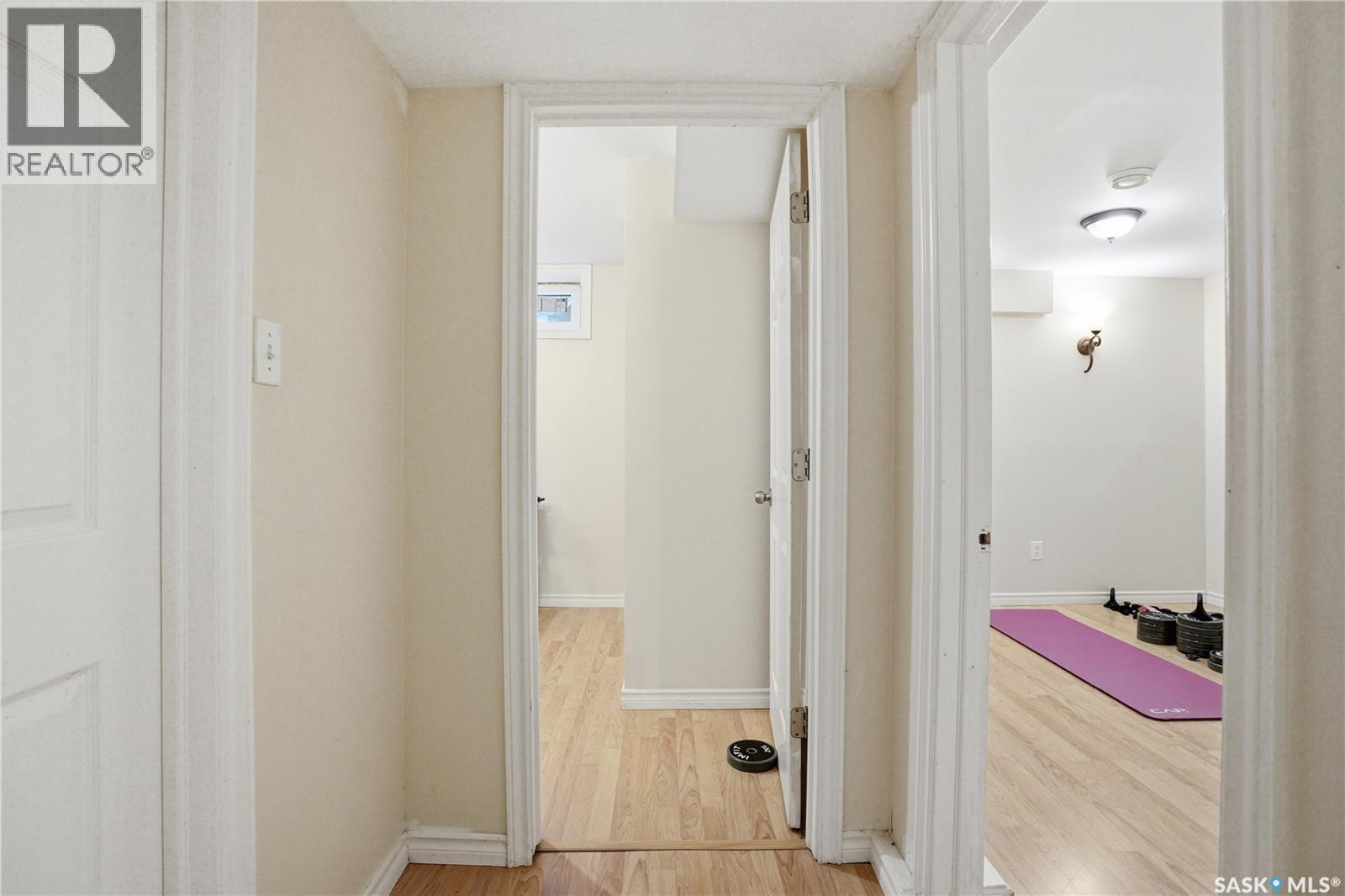 1113 Wilson Crescent, Saskatoon, Saskatchewan  S7J 2M7 - Photo 37 - SK036006