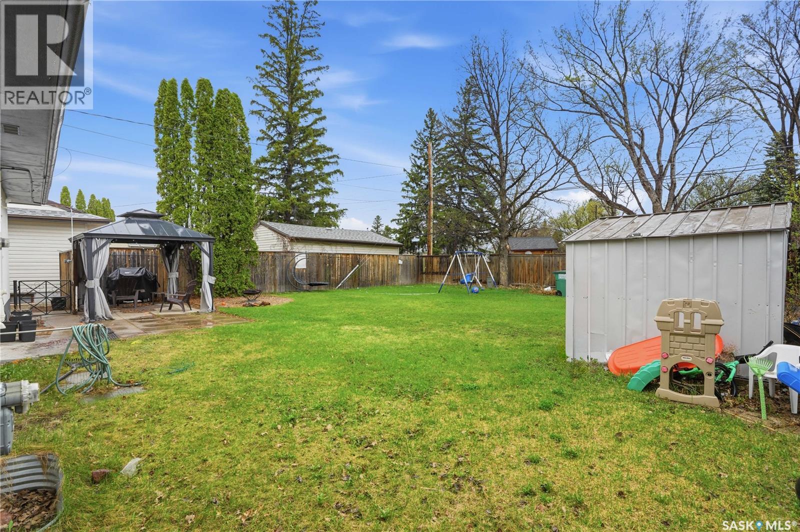 1113 Wilson Crescent, Saskatoon, Saskatchewan  S7J 2M7 - Photo 43 - SK036006