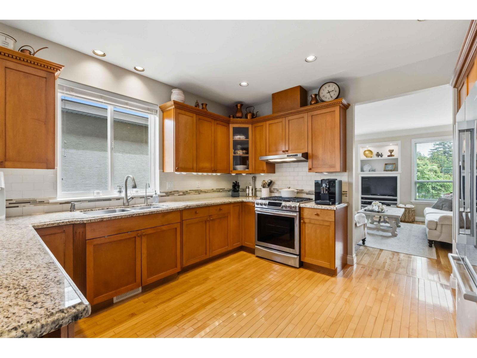 17087 104a Avenue, Surrey, British Columbia V4N 4W5 - Photo 11 - R3123875