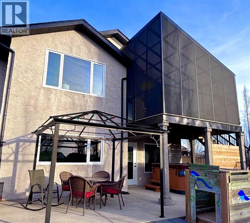 416 Haru Moriyama Place N, Lethbridge, Alberta  T1H 5P1 - Photo 3 - A2294063