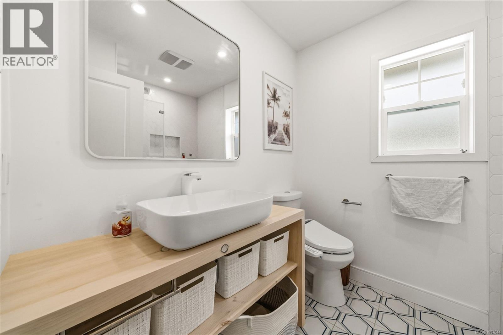 6 1182 Colville Rd, Esquimalt, British Columbia  V9A 4P7 - Photo 23 - 1037044