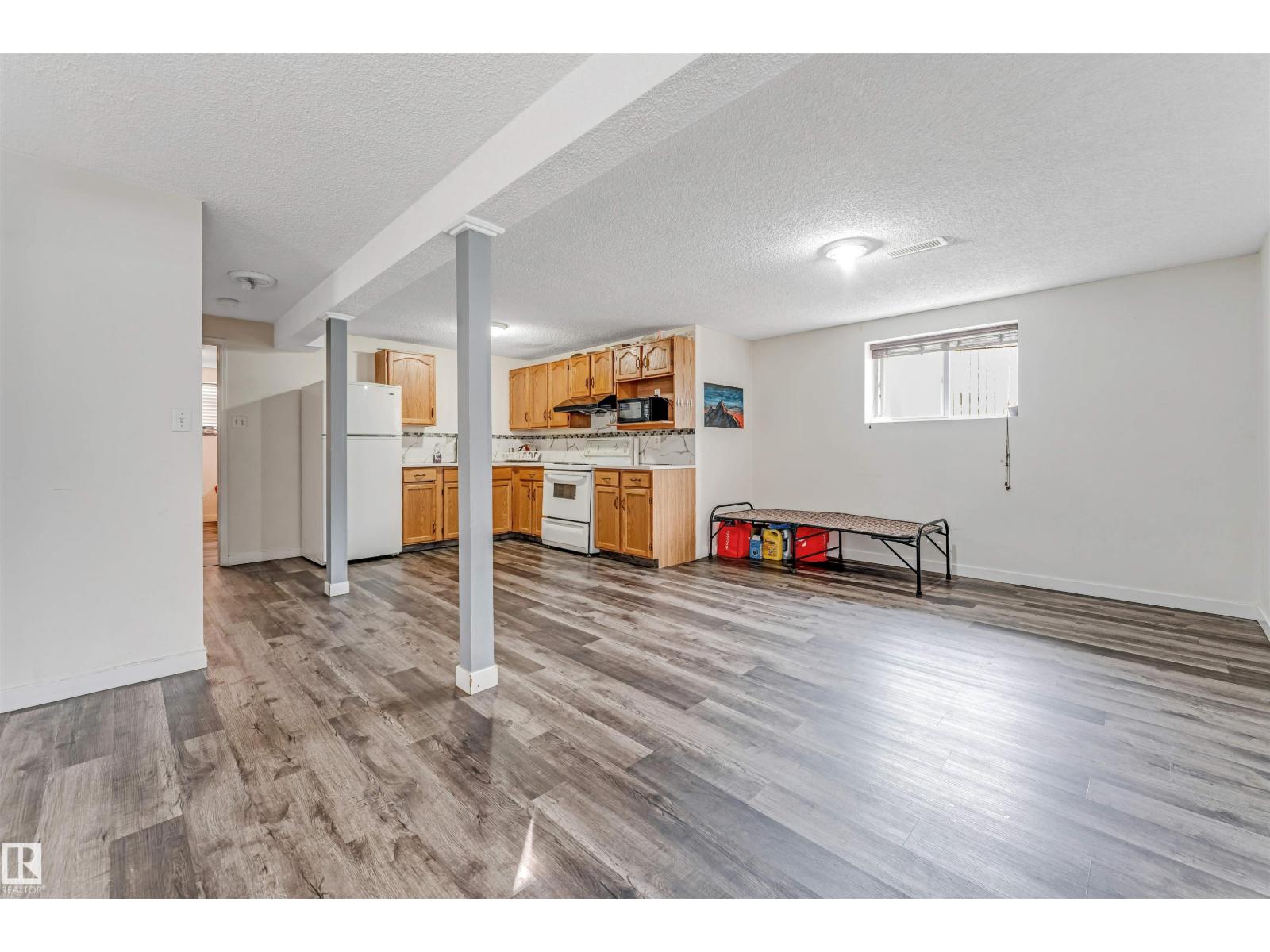 1529 49a St Nw Nw, Edmonton, Alberta  T6L 6Y6 - Photo 32 - E4488011