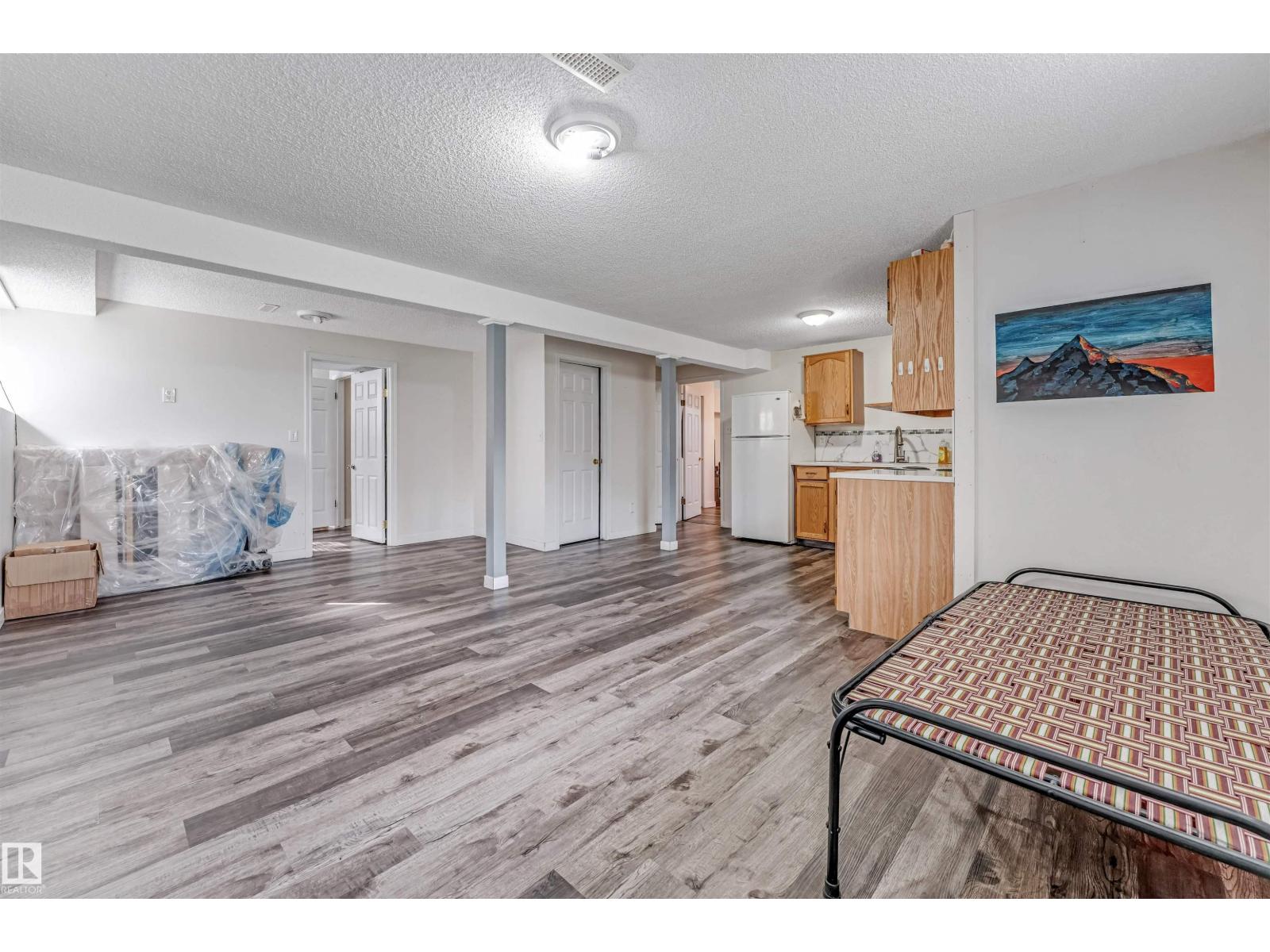 1529 49a St Nw Nw, Edmonton, Alberta  T6L 6Y6 - Photo 33 - E4488011