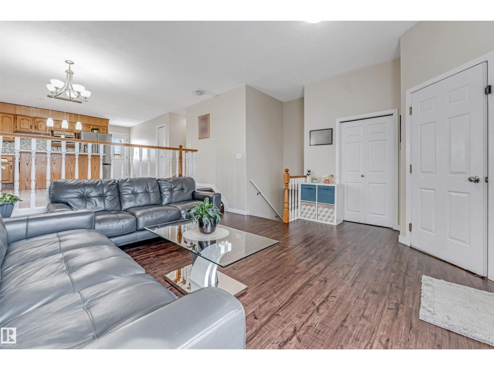 1529 49a St Nw Nw, Edmonton, Alberta  T6L 6Y6 - Photo 7 - E4488011