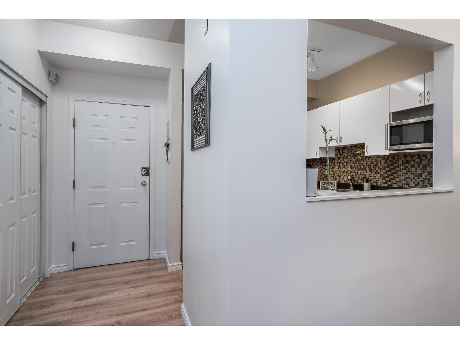 104 10668 138 Street, Surrey, British Columbia  V3T 5T2 - Photo 6 - R3123804