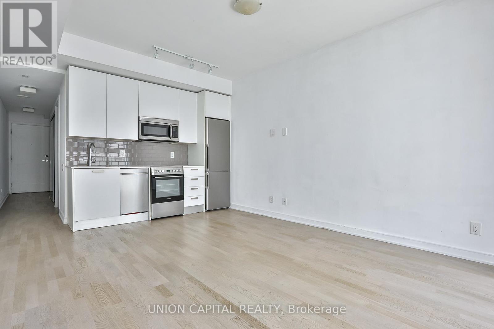 1307 - 57 St Joseph Street, Toronto, Ontario  M5S 0C5 - Photo 3 - C13134478