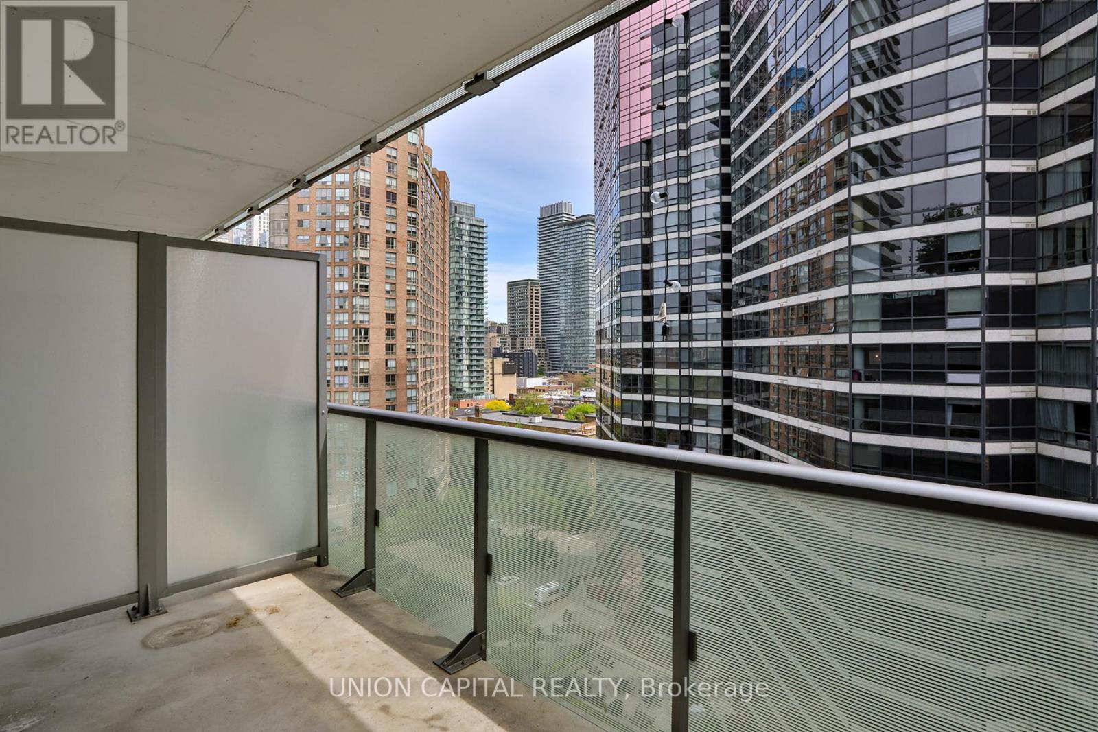 1307 - 57 St Joseph Street, Toronto, Ontario  M5S 0C5 - Photo 8 - C13134478