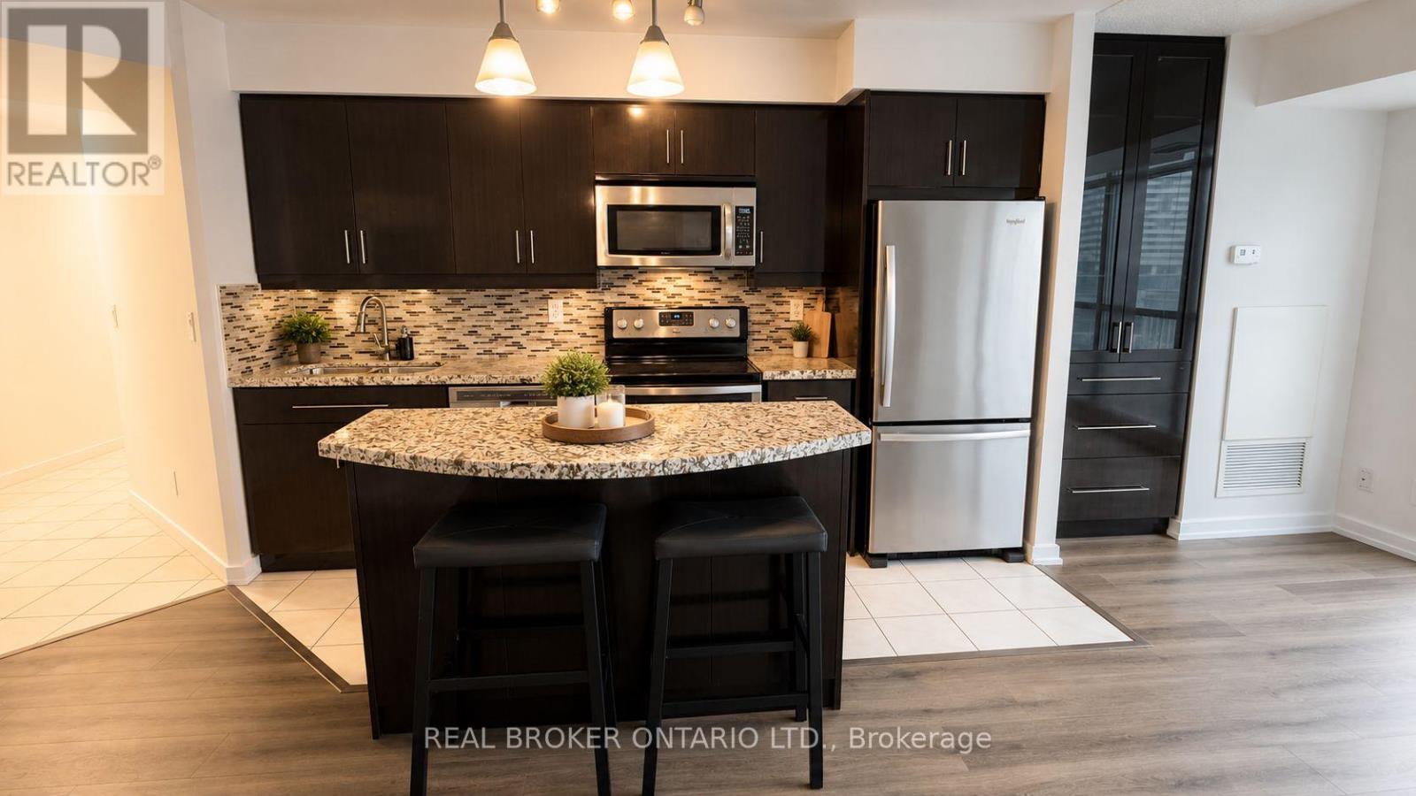 1013 - 18 Yonge Street, Toronto, Ontario  M5E 1Z8 - Photo 3 - C13134582