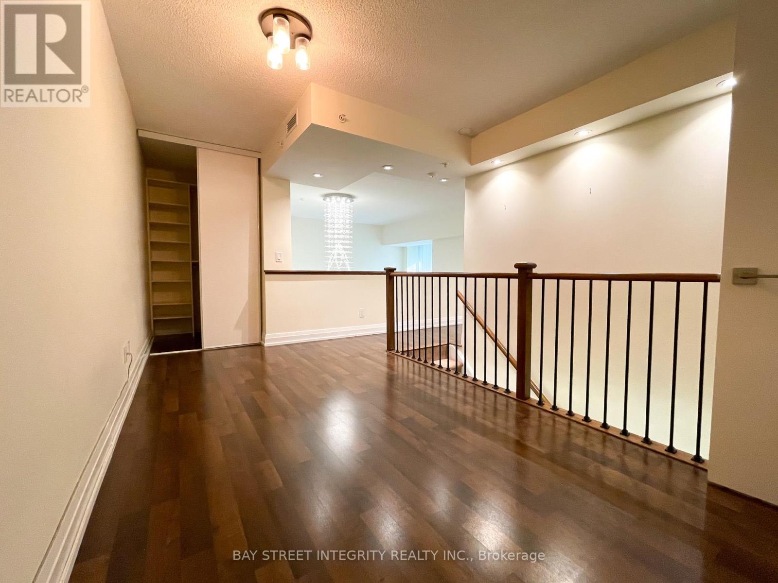 W120 - 565 Wilson Avenue, Toronto, Ontario  M3H 0C6 - Photo 14 - C13134632