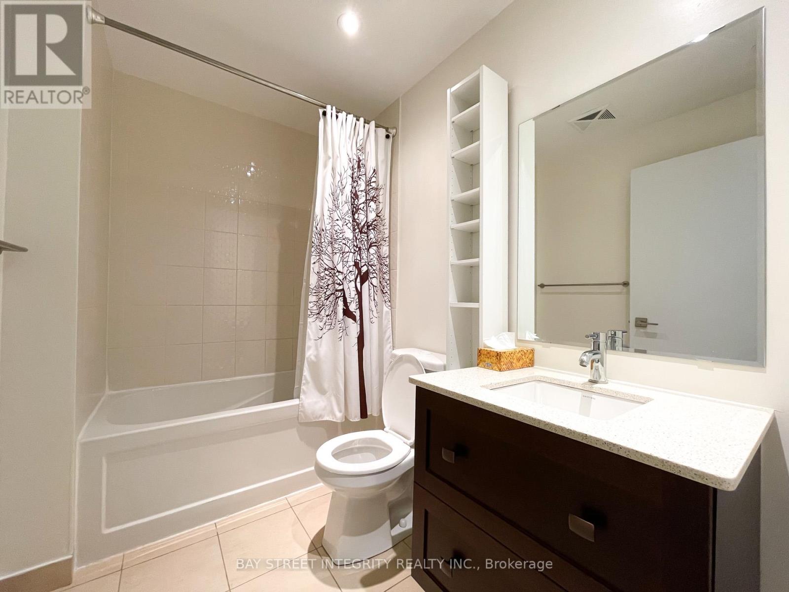 W120 - 565 Wilson Avenue, Toronto, Ontario  M3H 0C6 - Photo 5 - C13134632
